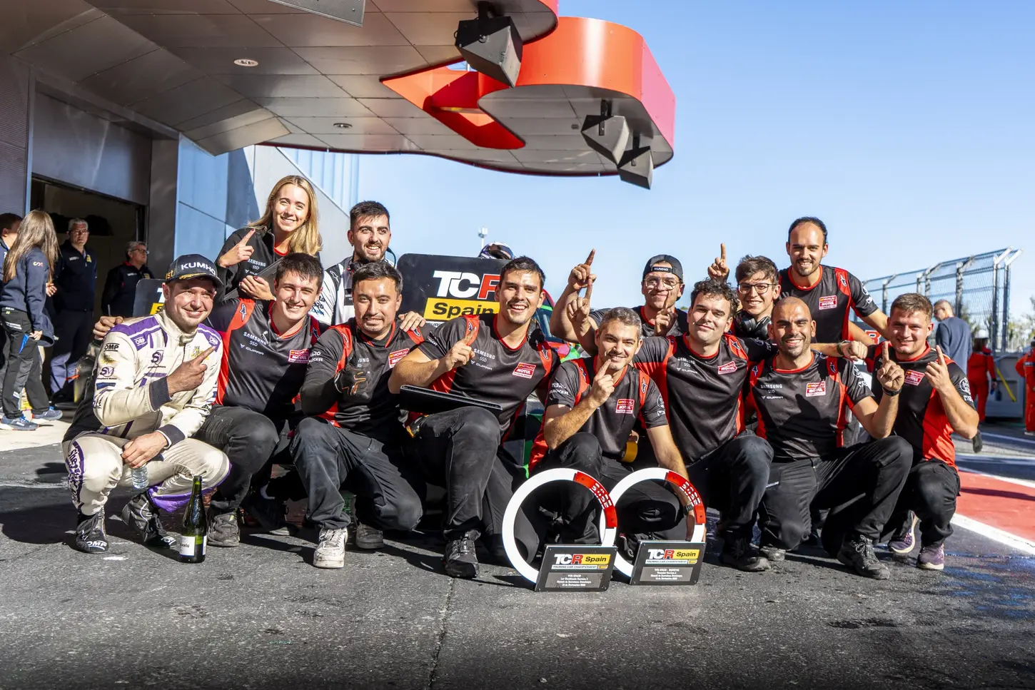 #17, #Equipo, #MonlauTCR-8